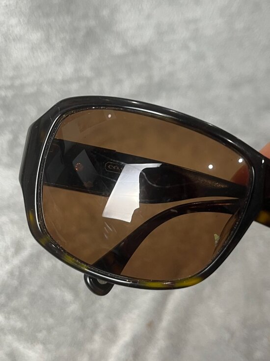coach nina sunglasses black 494 color 215 logo sides main image 6